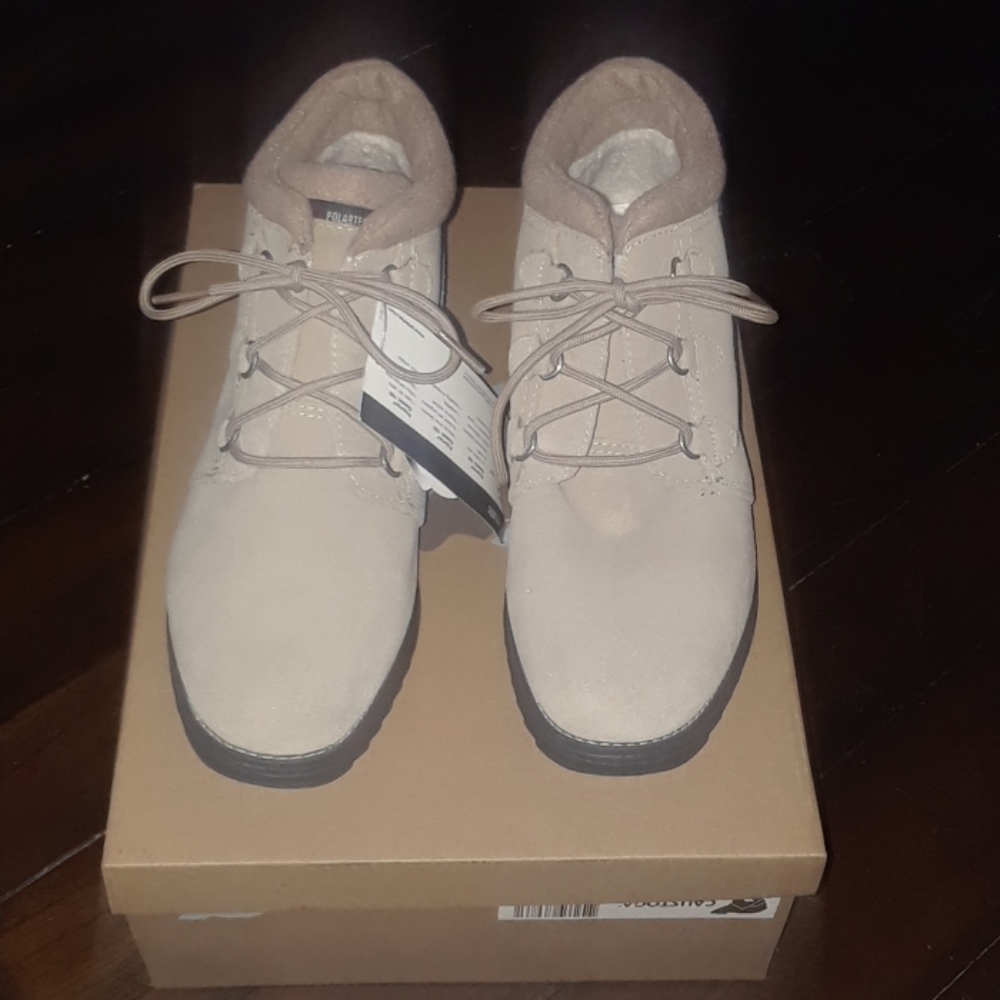 Waterproof low boots - Picture 2 of 9
